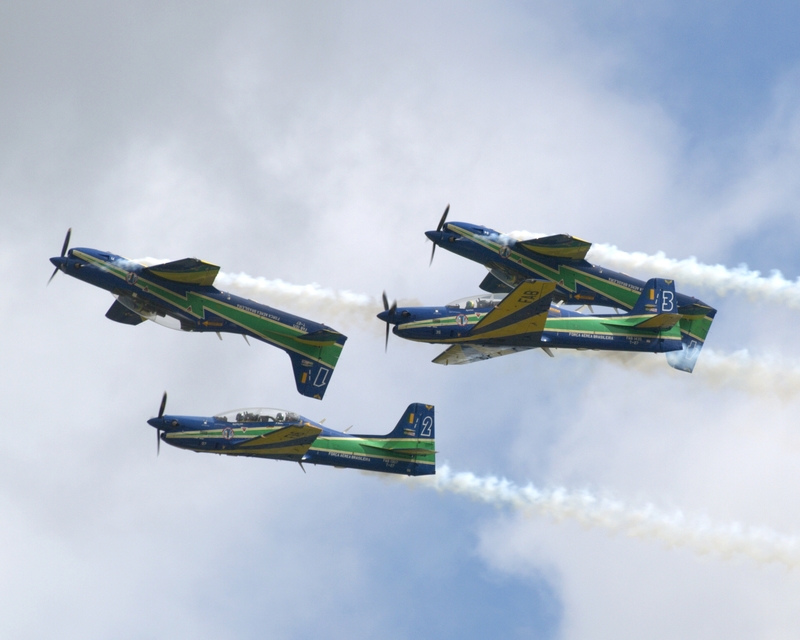 EMBRAER T-27 TUCANO ESQUADRILHA DA FUMACAP7107498(1).jpg