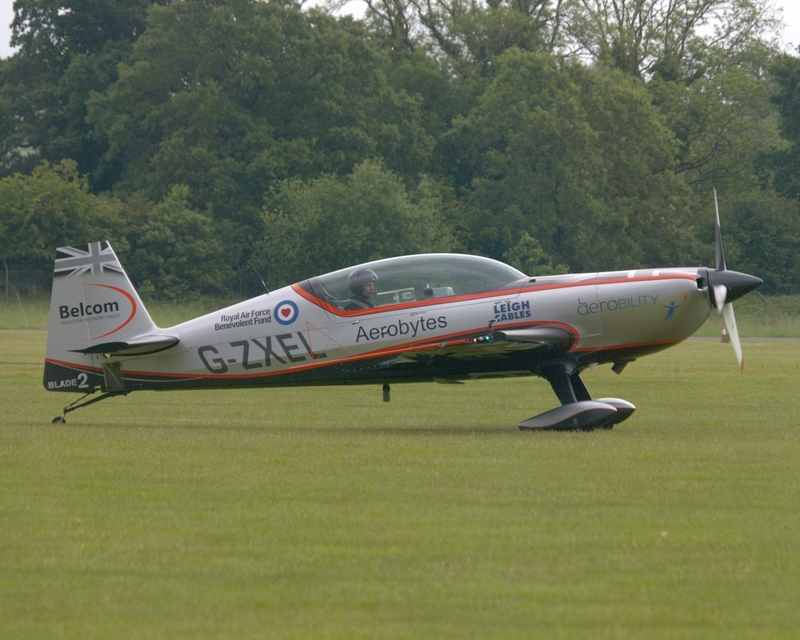 EXTRA 300 G-ZXEL BLADES P1013285(1).jpg
