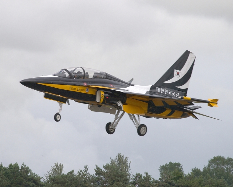 KAI-50B KOREAN BLACK EAGLES 2 FAIRFORD 2012 P7049104(1).jpg