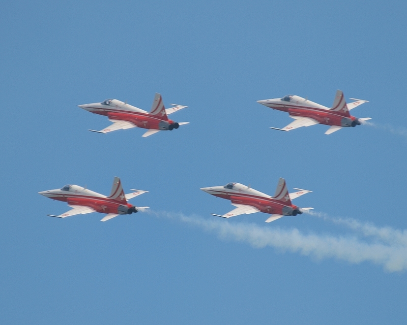 NORTHROP F-5 TIGER PATROUILLE SUISSE P1015009(1).jpg :: OLYMPUS DIGITAL CAMERA
