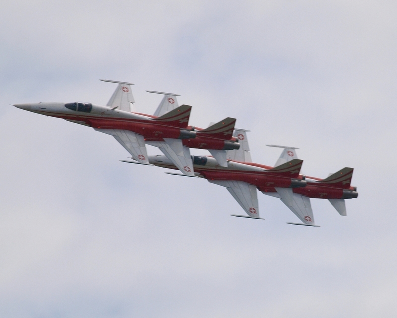 NORTHROP F-5 TIGER PATROUILLE SUISSE P1015059(1).jpg :: OLYMPUS DIGITAL CAMERA