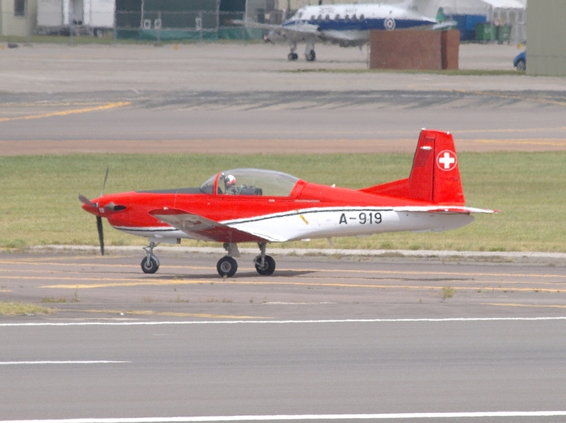 PILATUS PC-7 A-919 PC-7 DISPLAY TEAM P7189368(1).jpg