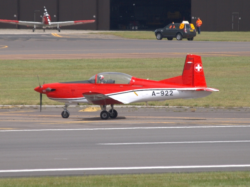PILATUS PC-7 A-922 PC-7 DISPLAY TEAM P7189365(1).jpg