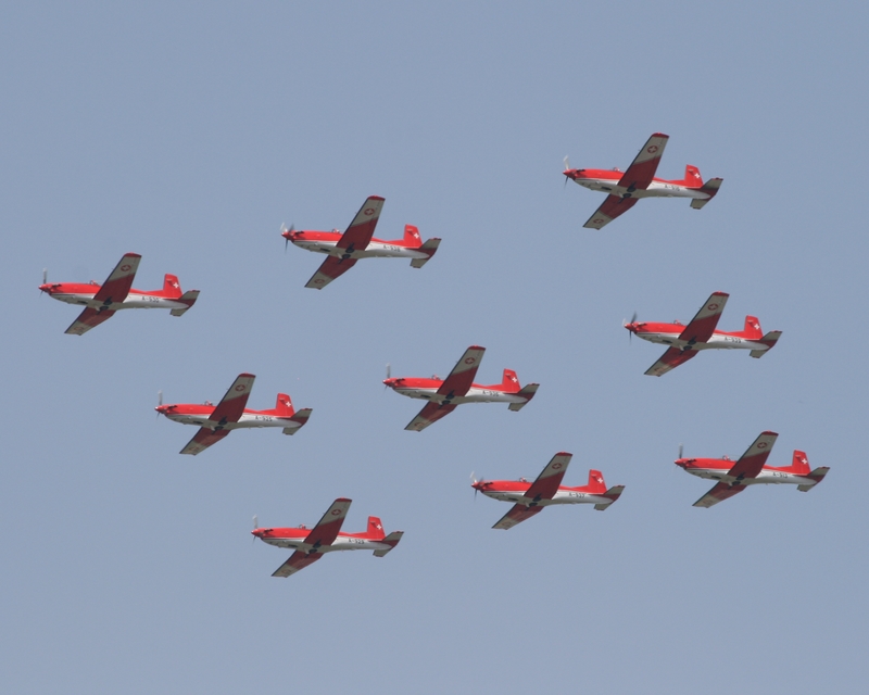 PILATUS PC-7 PC-7 DISPLAY TEAM 279.jpg