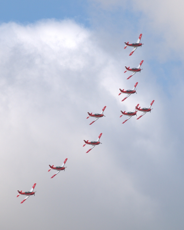 PILATUS PC-7 PC-7 DISPLAY TEAM P1012255.jpg