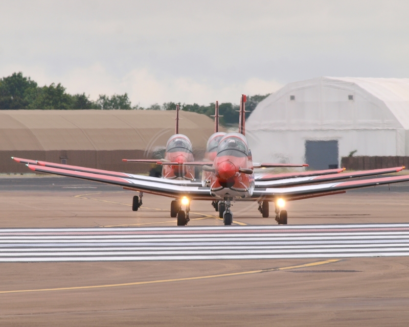 PILATUS PC-7 PC-7 DISPLAY TEAM P1015866.jpg :: OLYMPUS DIGITAL CAMERA