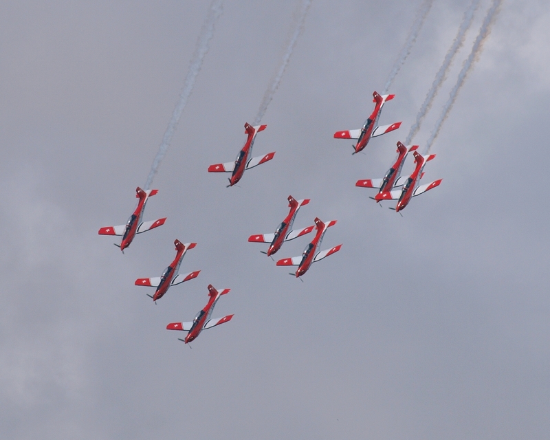 PILATUS PC-7 PC-7 DISPLAY TEAM P1016068.jpg :: OLYMPUS DIGITAL CAMERA