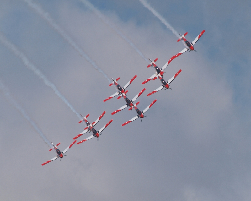 PILATUS PC-7 PC-7 DISPLAY TEAM P1016070.jpg :: OLYMPUS DIGITAL CAMERA