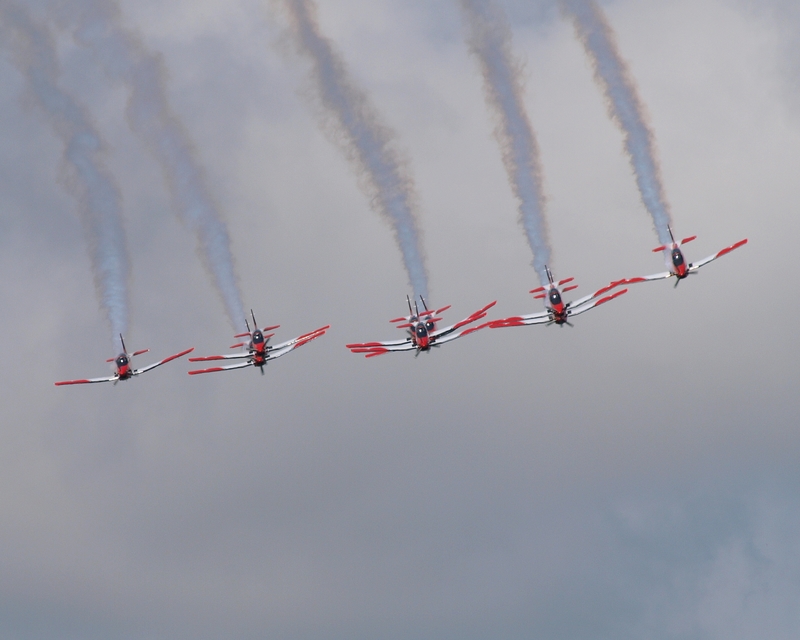 PILATUS PC-7 PC-7 DISPLAY TEAM P1016073.jpg :: OLYMPUS DIGITAL CAMERA