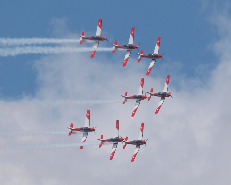 PILATUS PC-7 PC-7 DISPLAY TEAM P1016138.jpg :: OLYMPUS DIGITAL CAMERA