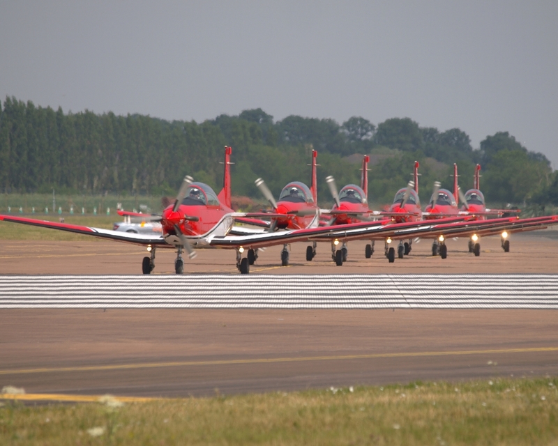 PILATUS PC-7 PC-7 DISPLAY TEAM P1018884.jpg