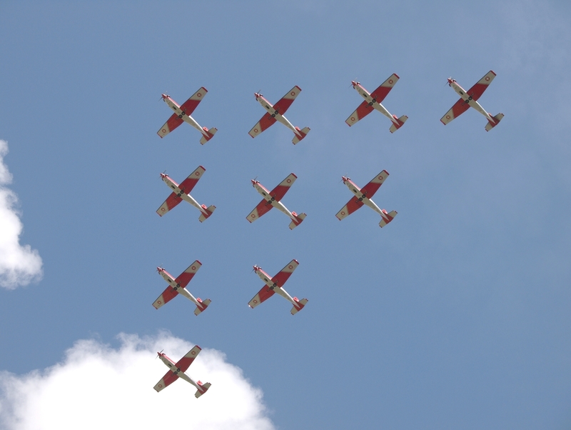 PILATUS PC-7 PC-7 DISPLAY TEAM P7156920.jpg
