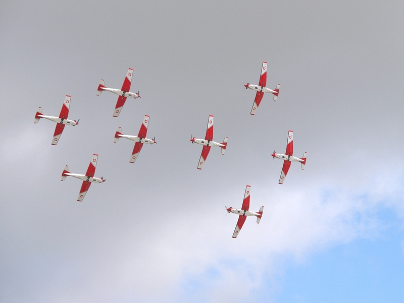 PILATUS PC-7 PC-7 DISPLAY TEAM P7189336.jpg