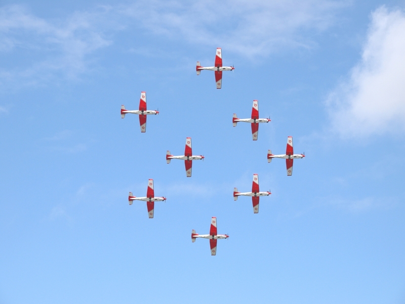 PILATUS PC-7 PC-7 DISPLAY TEAM P7190500.jpg