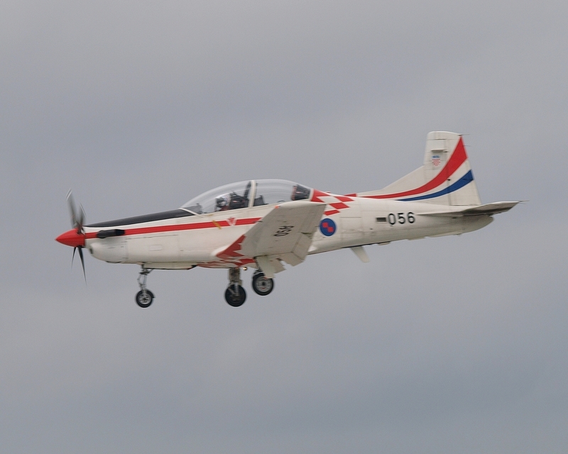 PILATUS PC-9M 056 KRILA OLUJE P1013797.jpg :: OLYMPUS DIGITAL CAMERA