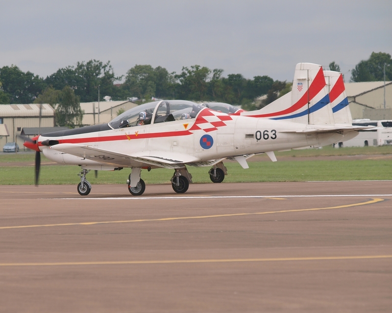PILATUS PC-9M 063 KRILA OLUJE P1013751.jpg :: OLYMPUS DIGITAL CAMERA