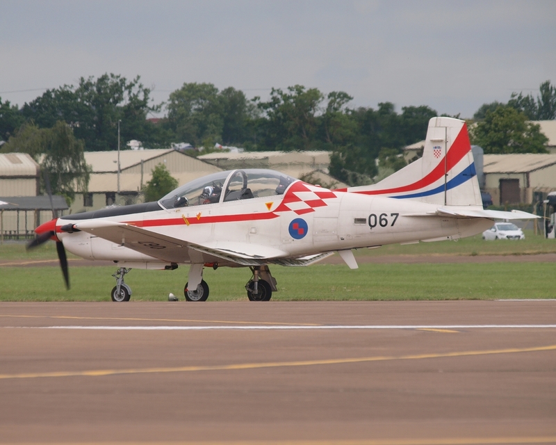 PILATUS PC-9M 067 KRILA OLUJE P1013749.jpg :: OLYMPUS DIGITAL CAMERA
