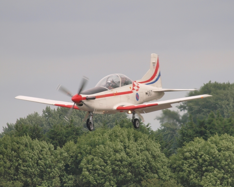PILATUS PC-9M 067 KRILA OLUJE P1013813.jpg :: OLYMPUS DIGITAL CAMERA