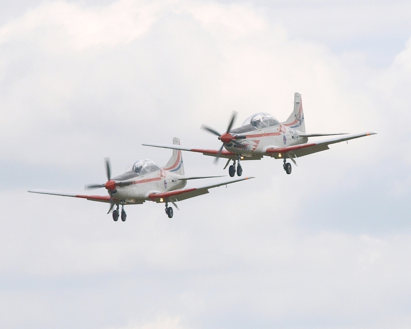 PILATUS PC-9M KRILA OLUJE P1011418.jpg :: OLYMPUS DIGITAL CAMERA