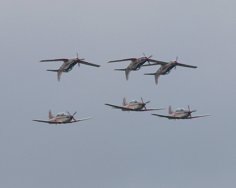PILATUS PC-9M KRILA OLUJE P1013783.jpg :: OLYMPUS DIGITAL CAMERA