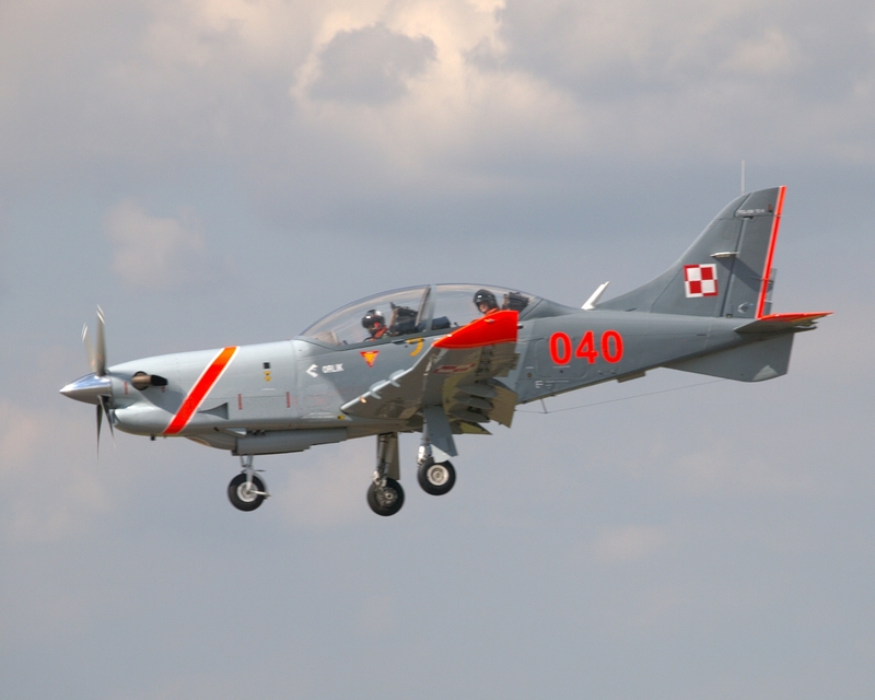 PZL-130 ORLIK 040 ORLIK AEROBATIC GROUP P1013162.jpg