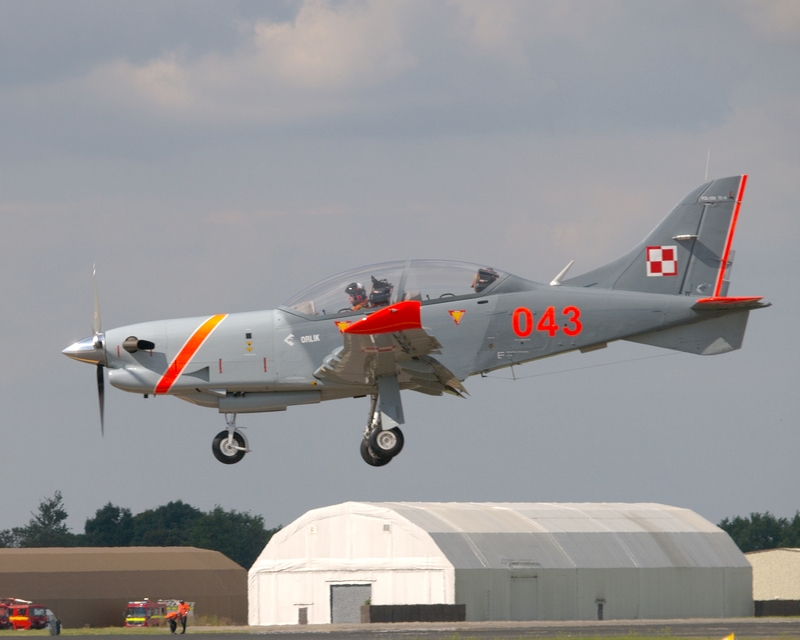 PZL-130 ORLIK 043 ORLIK AEROBATIC GROUP P1013130.jpg