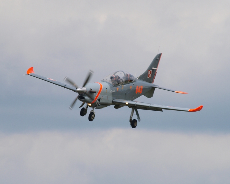PZL-130 ORLIK 048 ORLIK AEROBATIC GROUP P1010763.jpg :: OLYMPUS DIGITAL CAMERA