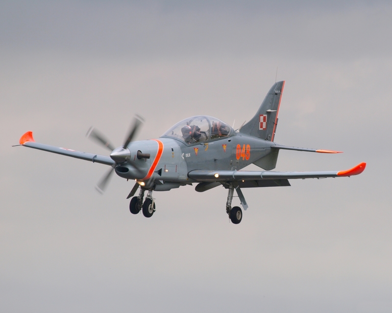 PZL-130 ORLIK 048 ORLIK AEROBATIC GROUP P1013925.jpg :: OLYMPUS DIGITAL CAMERA