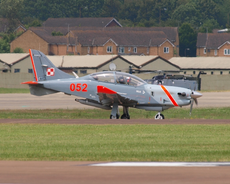 PZL-130 ORLIK 052 ORLIK AEROBATIC GROUP P1013932.jpg :: OLYMPUS DIGITAL CAMERA