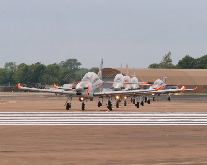 PZL-130 ORLIK ORLIK AEROBATIC GROUP P1013849.jpg :: OLYMPUS DIGITAL CAMERA