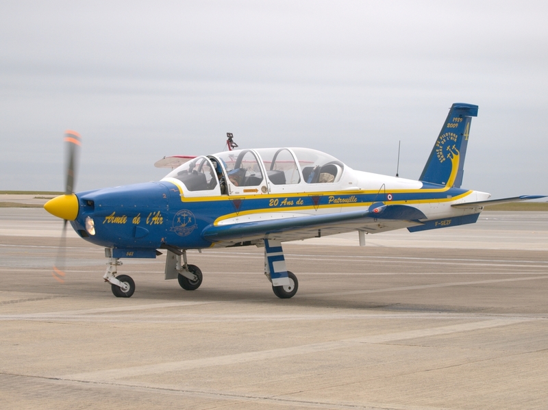SOCATA TB30 EPSILON CARTOUCHE DORE F-SEZF P9095070(1).jpg