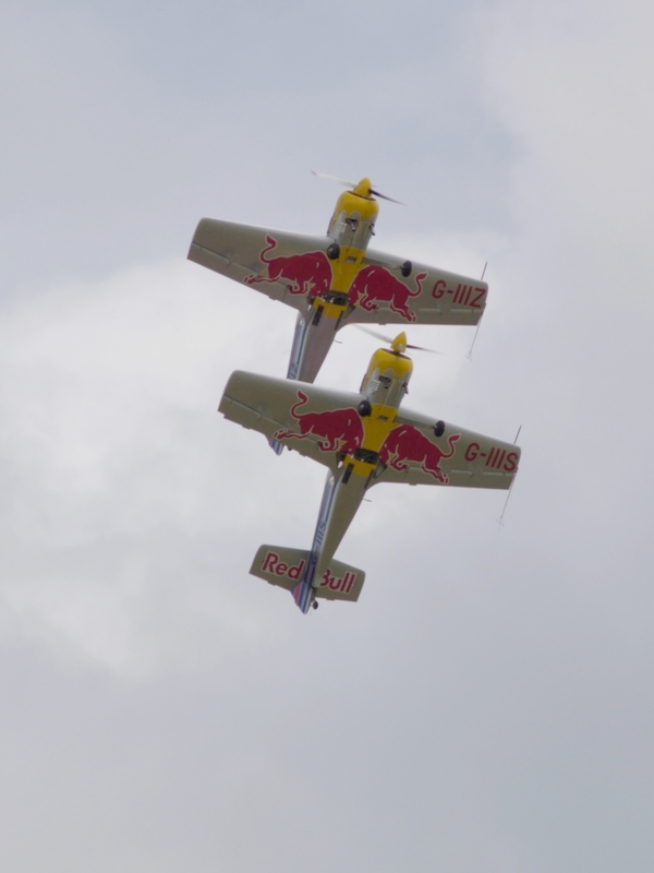 SUKHOI SU-26 G-IIIZ G-IIIS RED BULL MATADORS P6167019(1).jpg