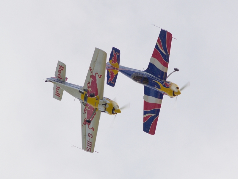 SUKHOI SU-26 G-IIIZ G-IIIS RED BULL MATADORS P6167088(1).jpg