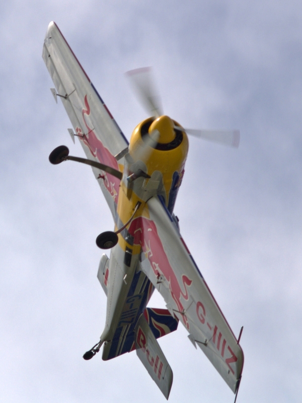 SUKHOI SU-26 G-IIIZ RED BULL MATADORS  P6167107(1).jpg