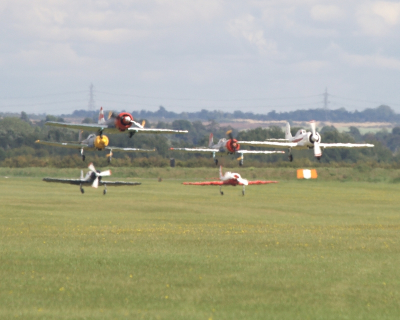 YAKOVLEV YAK 50 AEROSTARS P001(1).jpg