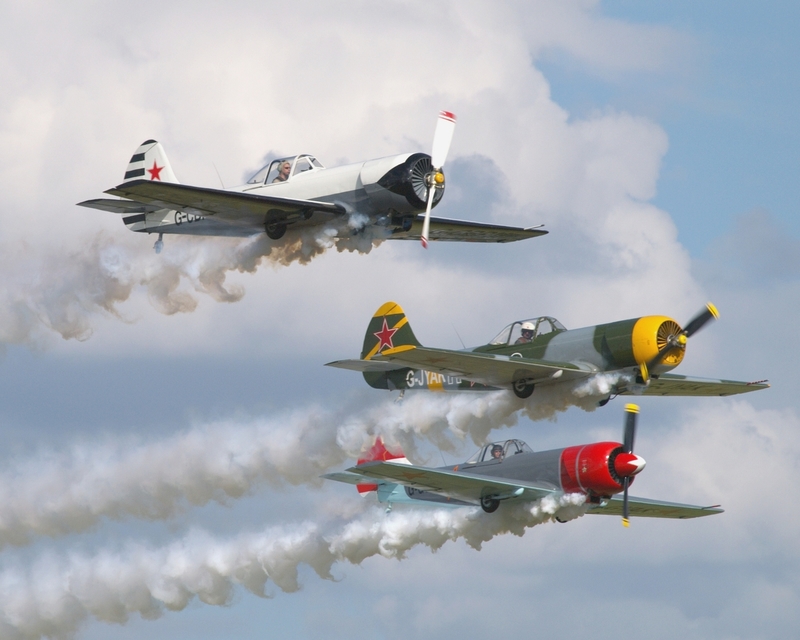 YAKOVLEV YAK 50 AEROSTARS P6148371(1).jpg