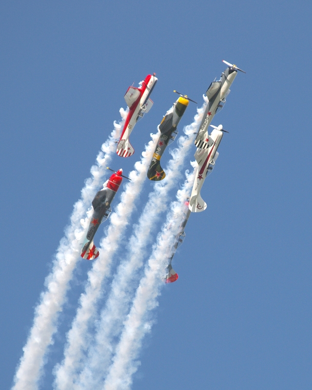 YAKOVLEV YAK 50 AEROSTARS P6148502.jpg