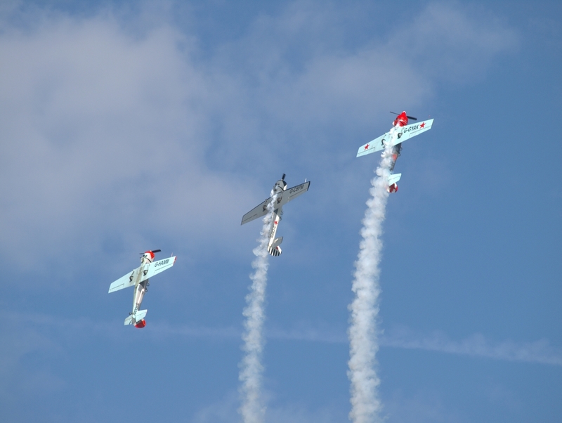YAKOVLEV YAK 50 AEROSTARS P6148530.jpg