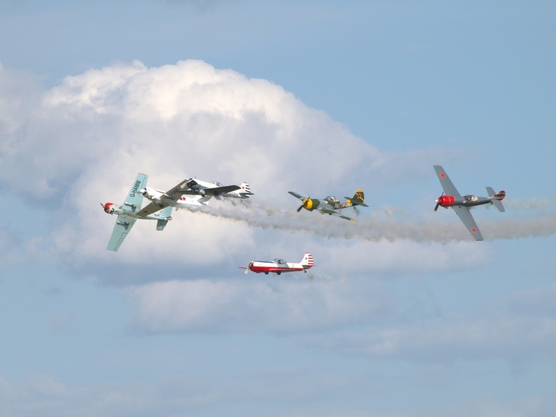 YAKOVLEV YAK 50 AEROSTARS P6148558.jpg