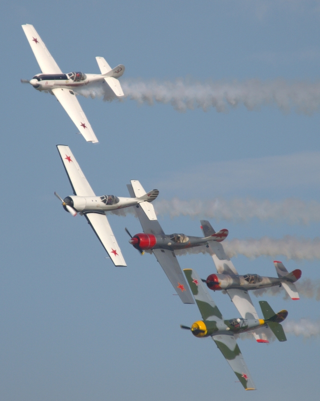 YAKOVLEV YAK 50 AEROSTARS P9055857(1).jpg