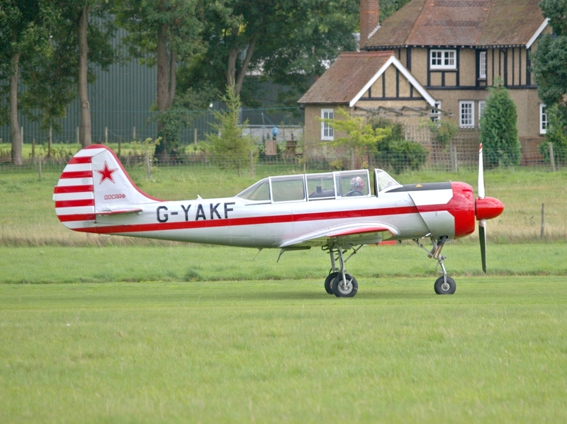 YAKOVLEV YAK 52 G-YAKF TEAM OSPREY P8022834(1).jpg