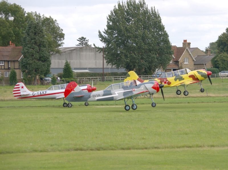 YAKOVLEV YAK 52 G-YFUT G-YAKF G-BVVA TEAM OSPREY P8022754(1).jpg