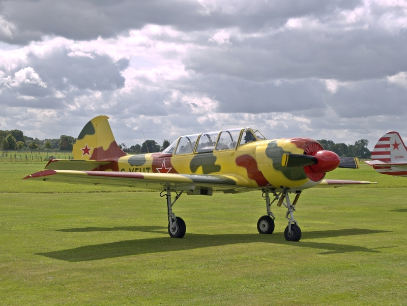 YAKOVLEV YAK 52 G-YFUT TEAM OSPREY P8026306(1).jpg