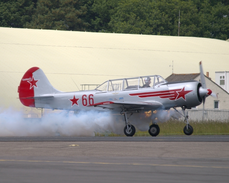 YAKOVLEV YAK 52 YAKOVLEVS P6190566(1).jpg
