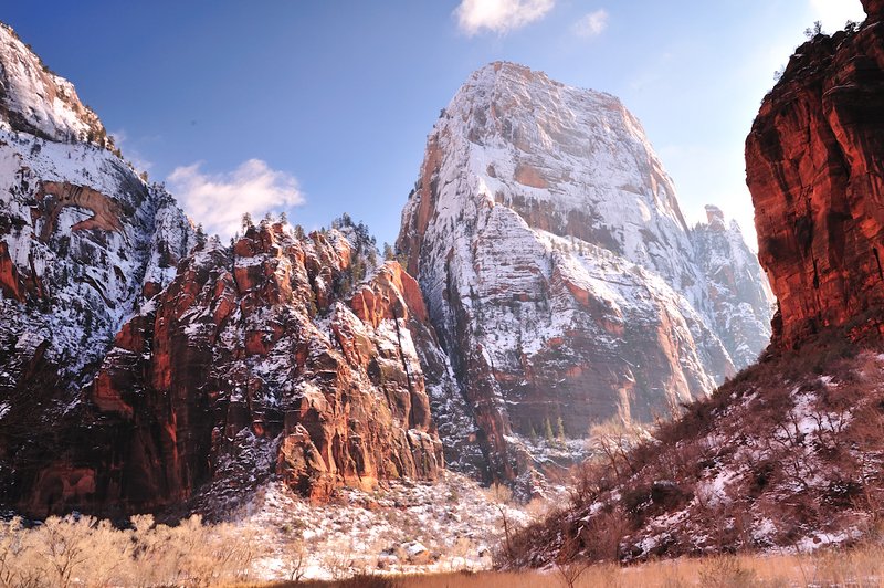 Zion NP 2-The Great White Throne.jpg