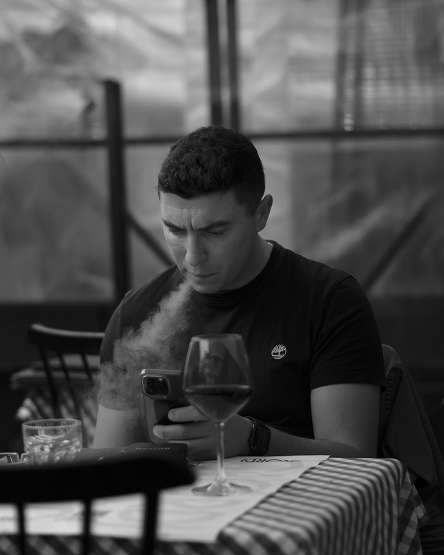 Vaping and Texting.jpg