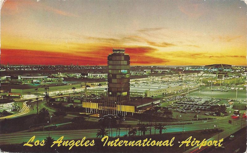 USA CA Los Angeles ARPT 19.jpg :: USA, California, Los Angeles. Image courtesy of John Anderson.