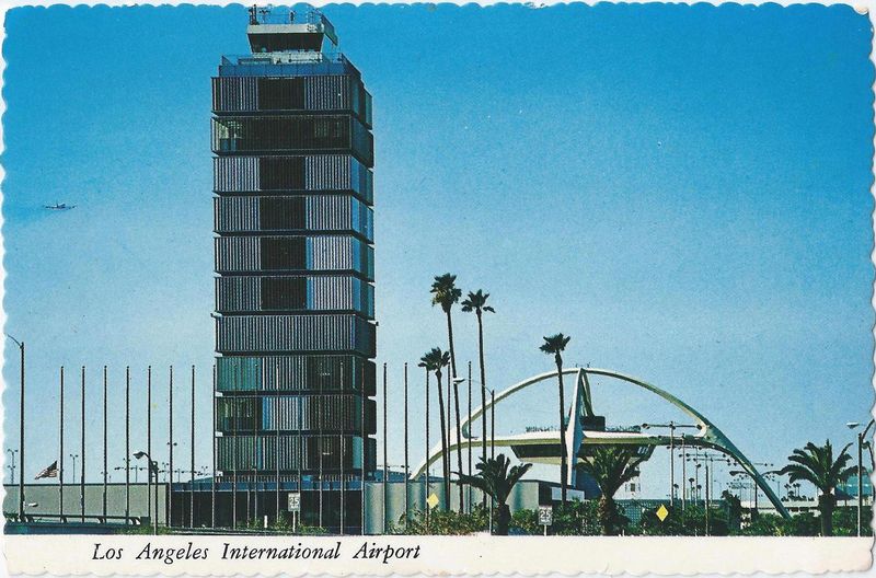 USA CA Los Angeles ARPT 20.jpg :: USA, California, Los Angeles. Image courtesy of John Anderson.