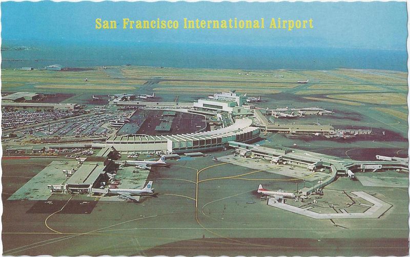 USA CA San Francisco ARPT 5.jpg :: USA, California, San Francisco. Image courtesy of John Anderson.