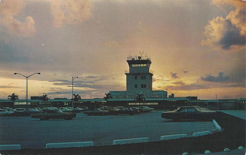 USA FL Ft Lauderdale ARPT 2.jpg :: USA, Florida, Ft Lauderdale. Image courtesy of John Anderson.